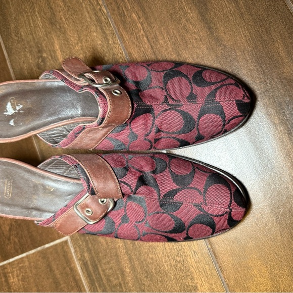 Coach Woman’s Wedges Felicity Burgundy & Black Signature Logo Mules/Clogs size 8 - Picture 10 of 10